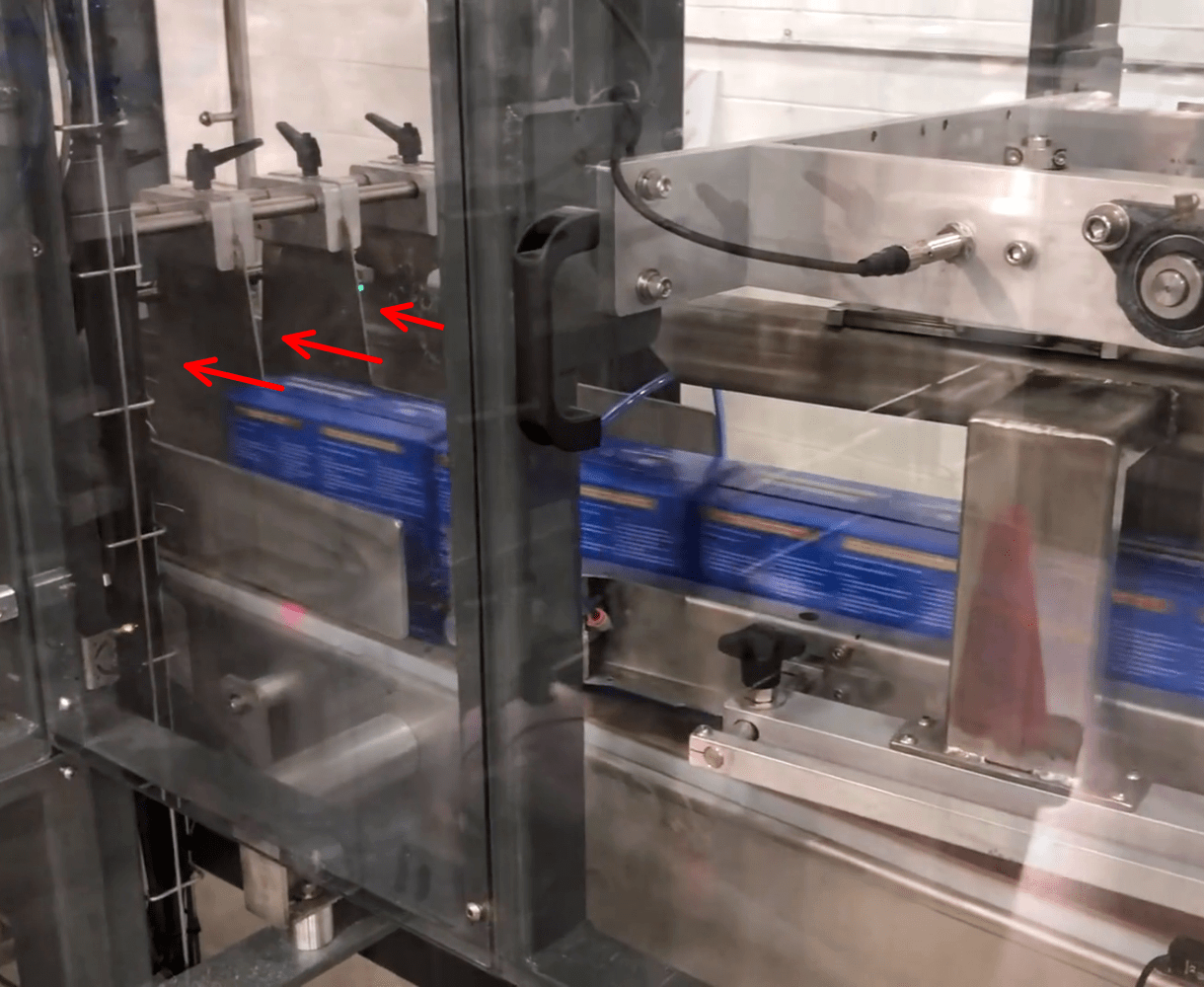Automatic pick & place case packer for cartons