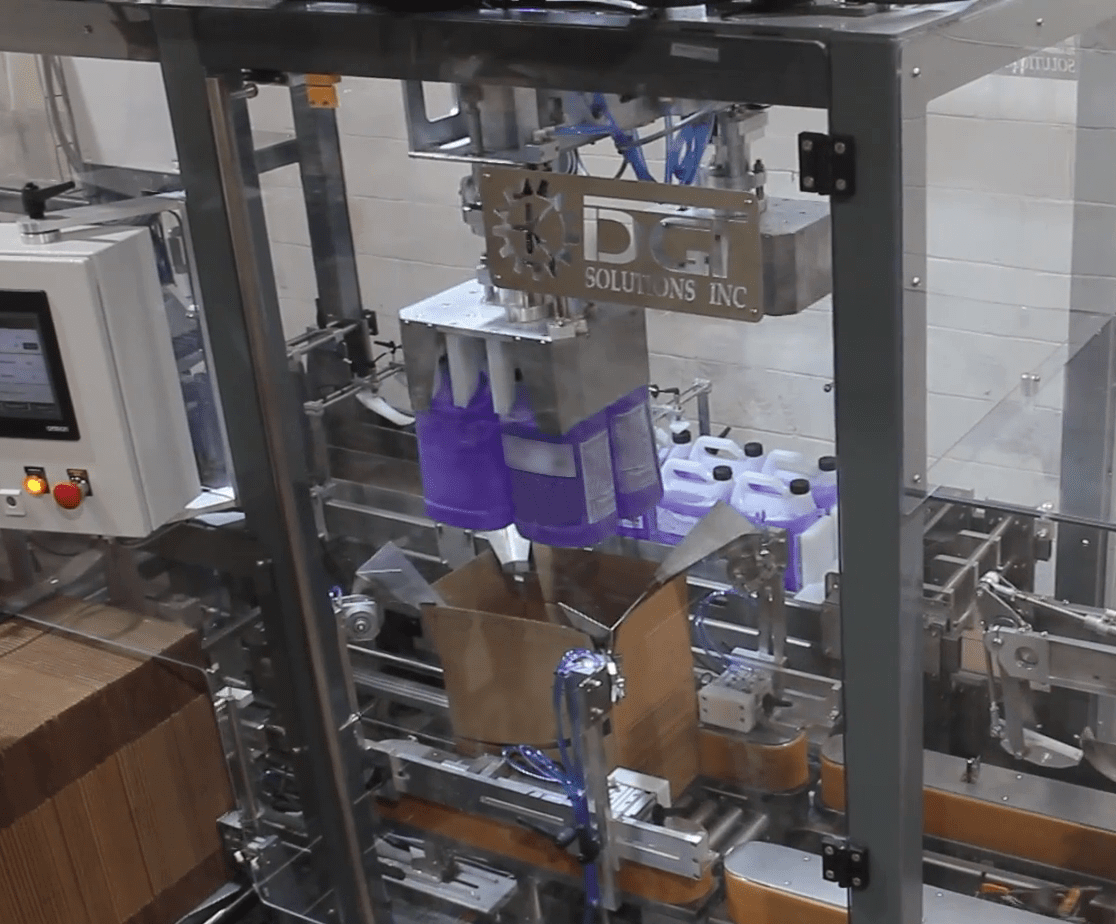 Automatic pick & place case packer for gallon type containers